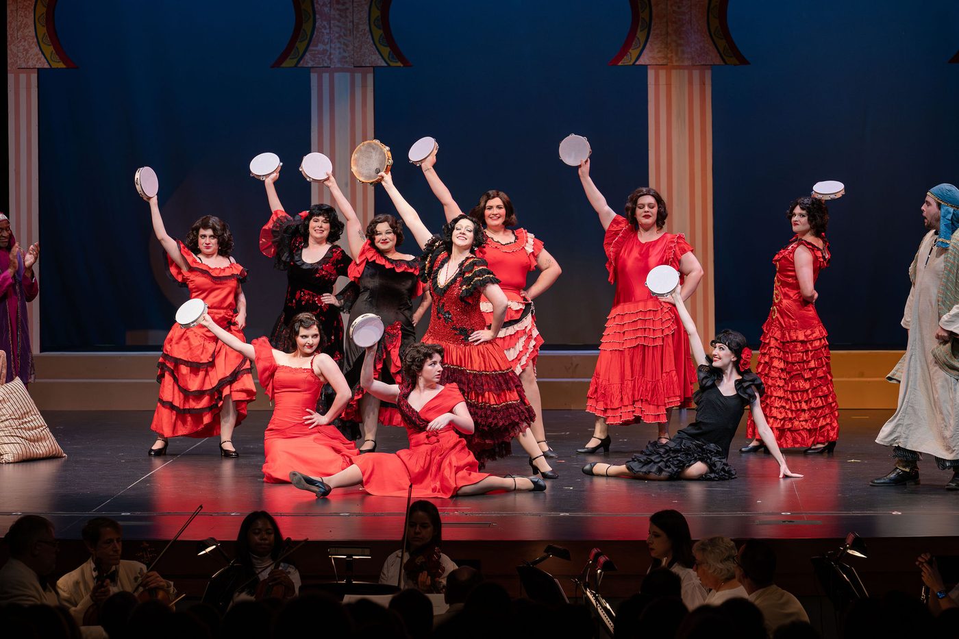 The cafe number at full tilt, tambourines overhead