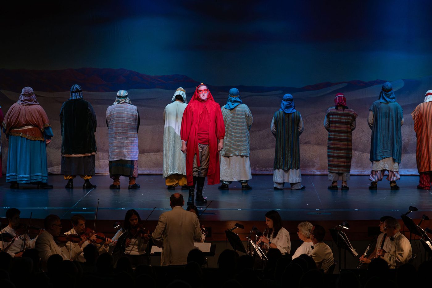 The company turned upstage for the closing tableau